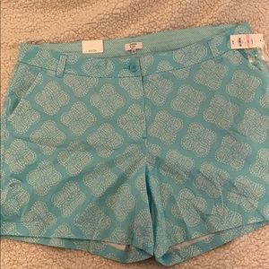 NWT Crown and Ivy Blue Print Shorts